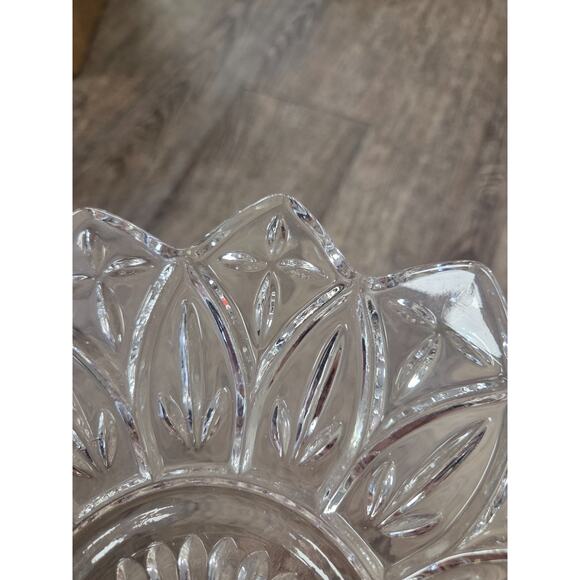 Vintage Federal Glass Clear Petal Sunflower Plate Antique Cottage Core - Picture 3 of 4